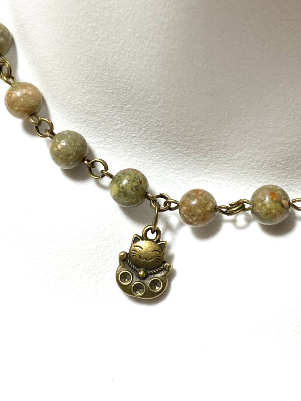 Natural Earthy Unakite Short Necklace, Gemstone & Cute Bronze Fortune Cat